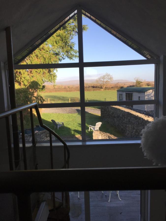 Вілла The Burren Barn Tubber Екстер'єр фото