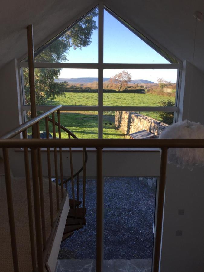 Вілла The Burren Barn Tubber Екстер'єр фото